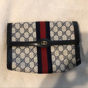 Vintage Gucci perfume clutch